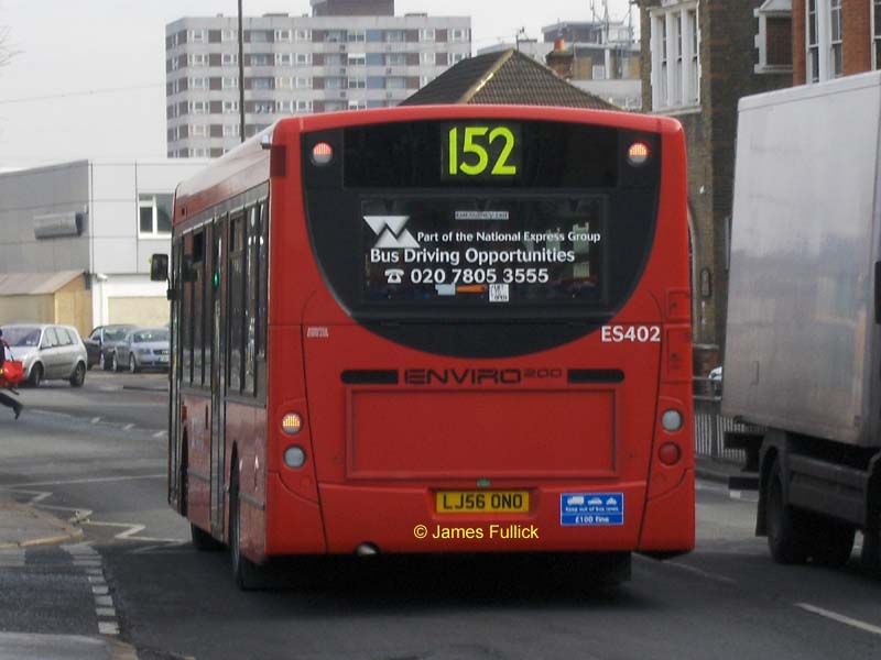 152-es402-rear.jpg